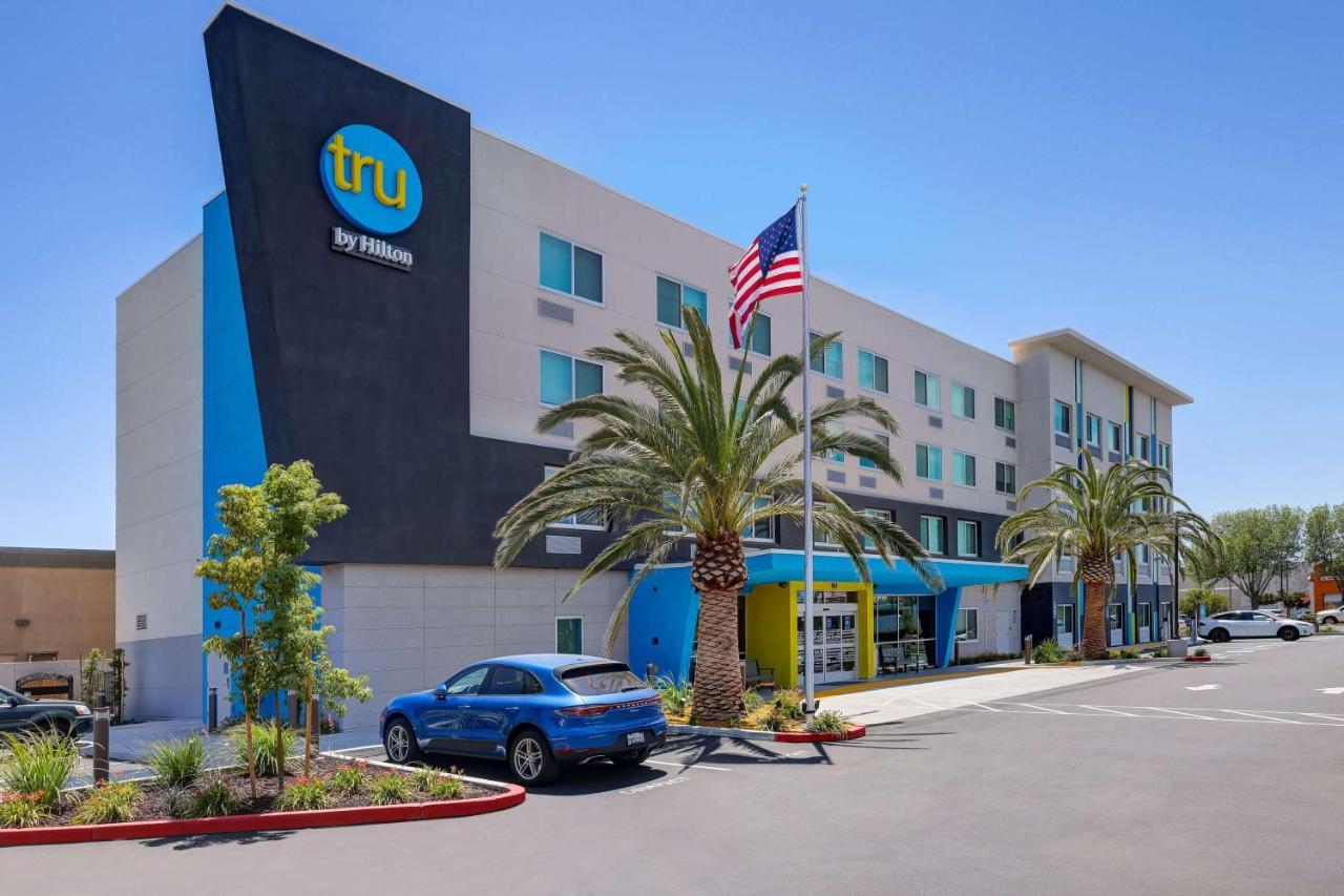 Tru By Hilton Lathrop Hotel Exterior photo