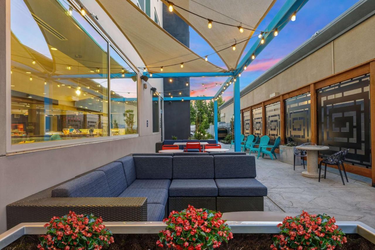 Tru By Hilton Lathrop Hotel Exterior photo
