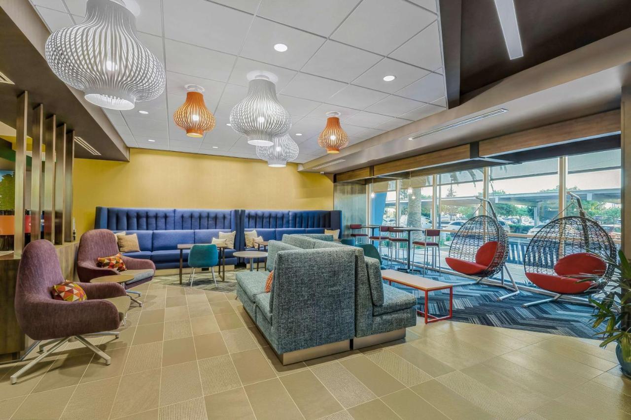Tru By Hilton Lathrop Hotel Exterior photo