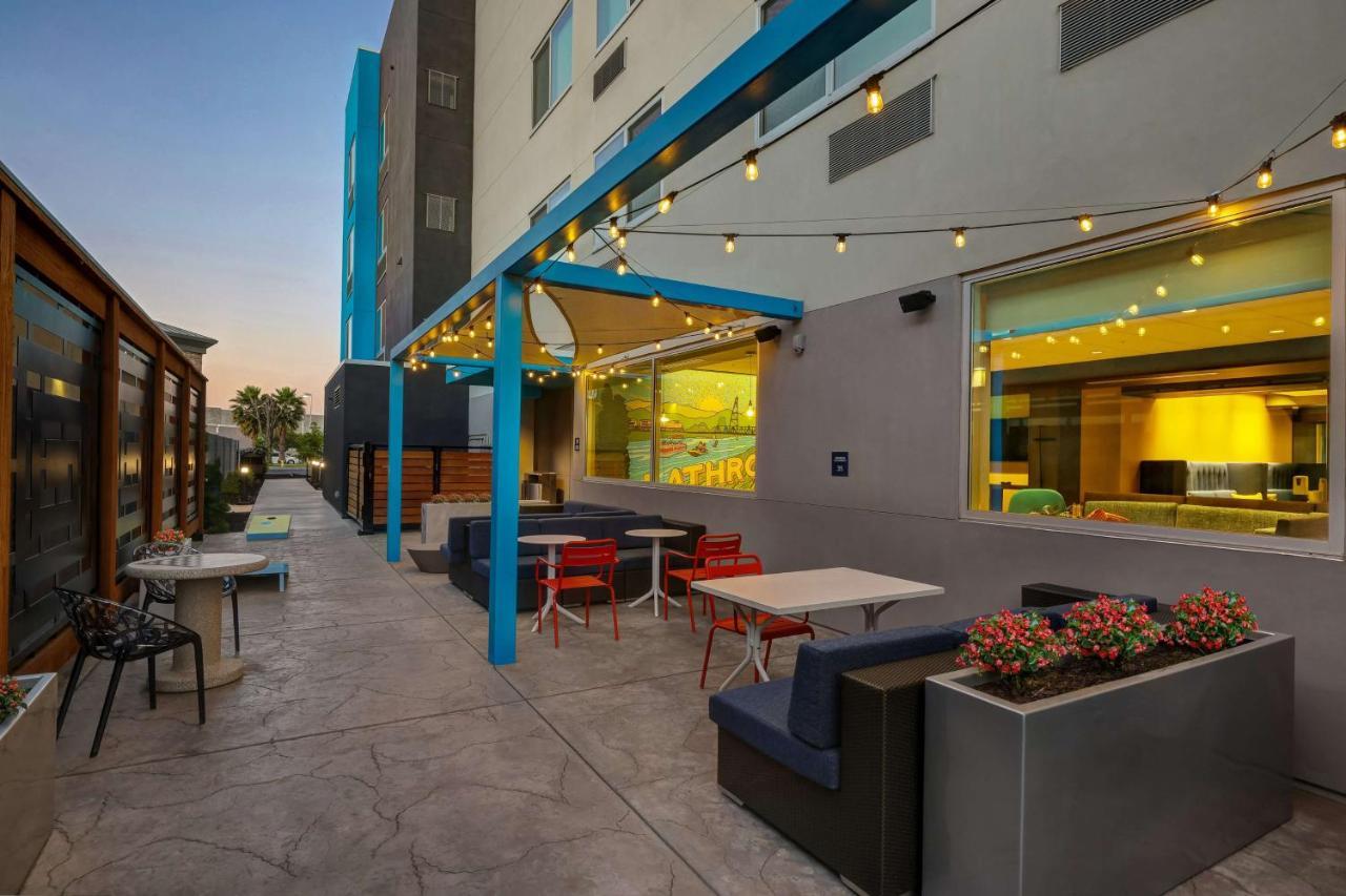 Tru By Hilton Lathrop Hotel Exterior photo
