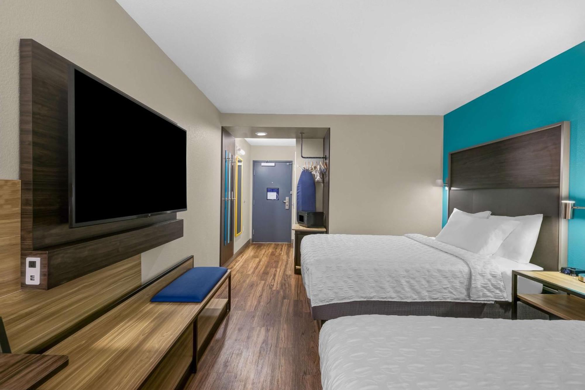 Tru By Hilton Lathrop Hotel Exterior photo