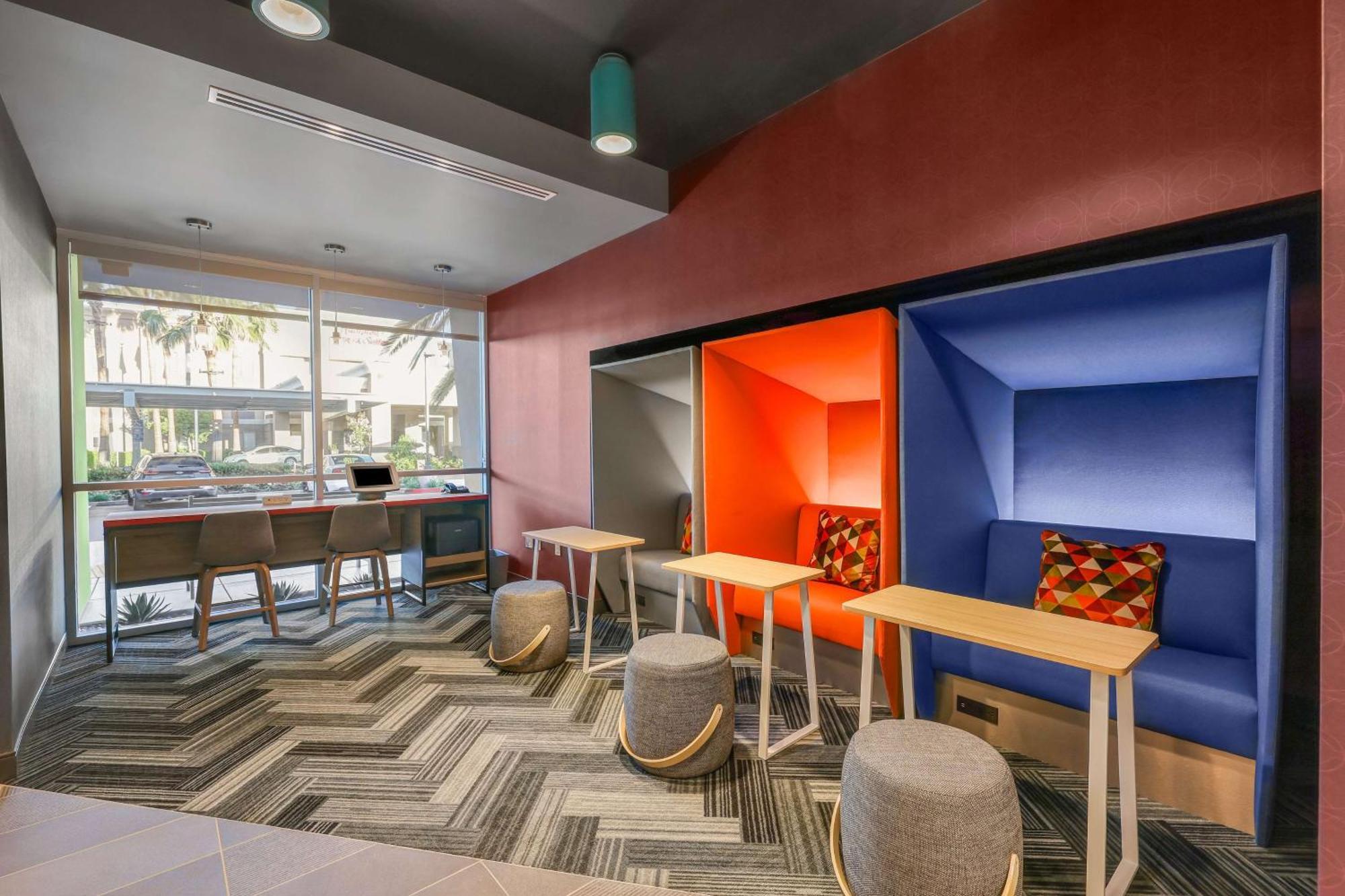 Tru By Hilton Lathrop Hotel Exterior photo